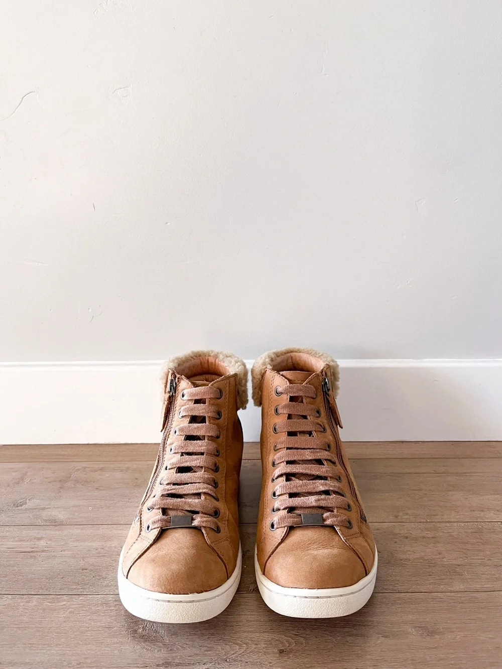 UGG Olive High Top Sneakers Chestnut Brown Shearling Collar Women’s 9.5